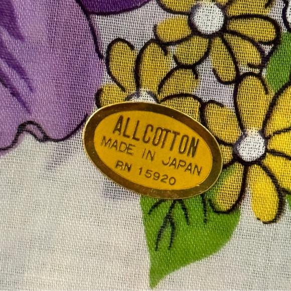 NWT (3) and NWOT (3) Vintage Ladies. Handkerchiefs Made in Japan and Philippines - Picture 7 of 14